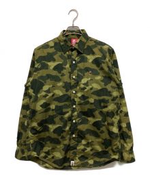 A BATHING APE（アベイシングエイプ）の古着「カモフラ柄シャツ」｜グリーン