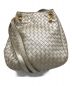 BOTTEGA VENETA (ボッテガベネタ) イントレチャートショルダーバック ホワイト：35000円