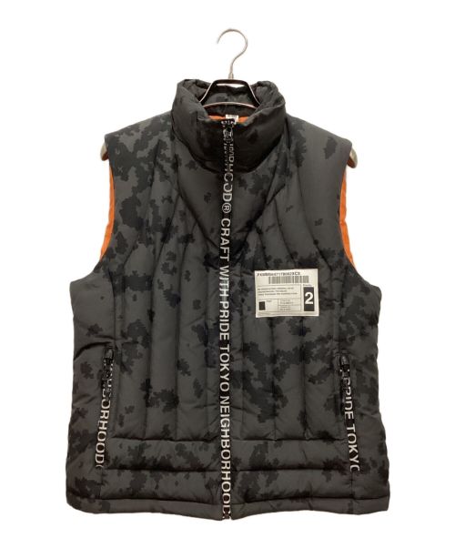 NEIGHBORHOOD（ネイバーフッド）NEIGHBORHOOD (ネイバーフッド) DEJ SC . DOWN / NC-VEST ダウンベスト　デジタルスノーカモ柄　ロゴジップ　スタンドカラー　19AW グレー サイズ:Sの古着・服飾アイテム