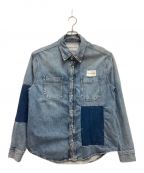 Calvin Klein Jeansカルバンクラインジーンズ）の古着「ヴィンテージ加工デニムシャツ　ツギハギ　パッチワーク　ロゴ」｜スカイブルー