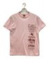 stussy（ステューシー）の古着「プリントTシャツ　クルーネック　1st Annual」｜ピンク