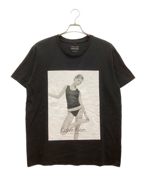 Calvin Klein（カルバンクライン）Calvin Klein (カルバンクライン) OPENING CEREMONY (オープニングセレモニー) kate moss TEE / ケイト・モスT クルーネック プリント コットン ブラック サイズ:Lの古着・服飾アイテム