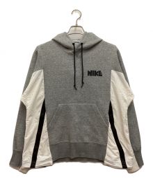 NIKE×sacai（ナイキ×サカイ）の古着「異素材切替プルオーバーパーカー　ロゴ　ナイロン」｜グレー