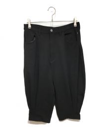 glamb（グラム）の古着「Easy cropped hem tack pantsイージークロップドヘムタックパンツ」｜ブラック