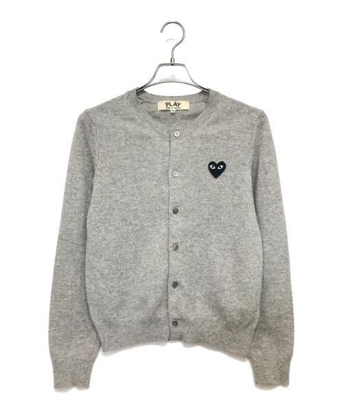 PLAY COMME des GARCONS（プレイ コムデギャルソン）PLAY COMME des GARCONS (プレイ コムデギャルソン) ハートワッペンニットカーディガン グレー サイズ:Mの古着・服飾アイテム