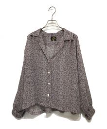 Needles（ニードルズ）の古着「Gathered Blouse  フラワープリントシャツブラウス」｜グレー