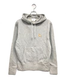 maison kitsune（メゾンキツネ）の古着「CHILLAX FOX PATCH CLASSIC HOODIE ワンポイントフーディ」｜グレー