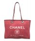 CHANEL（シャネル）の古着「ドーヴィルトートバッグ」｜レッド