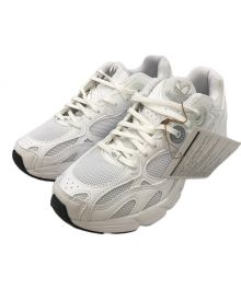 adidas（アディダス）の古着「Astir Silver White Women's」｜ホワイト