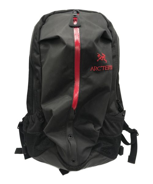 ARC'TERYX（アークテリクス）ARC'TERYX (アークテリクス) ARRO22/アロー22 ブラック×レッドの古着・服飾アイテム