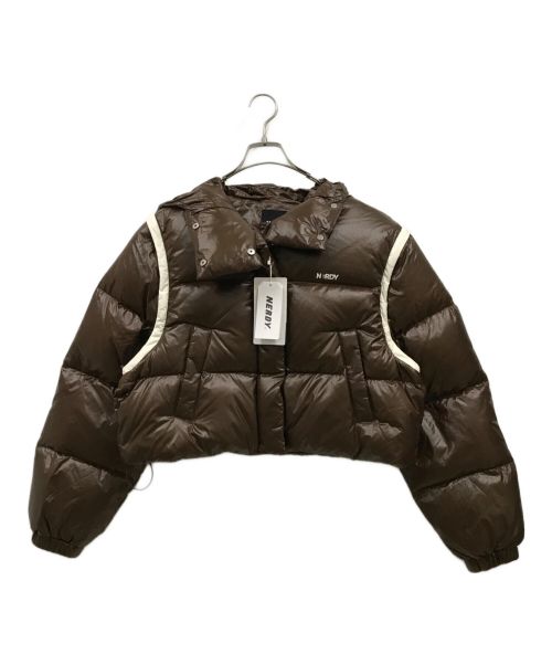 NERDY（ノルディ）NERDY (ノルディ) DETACHABLE SLEEVE GLOSSY DOWN JACKET ブラウン サイズ:MEDIUM 未使用品の古着・服飾アイテム