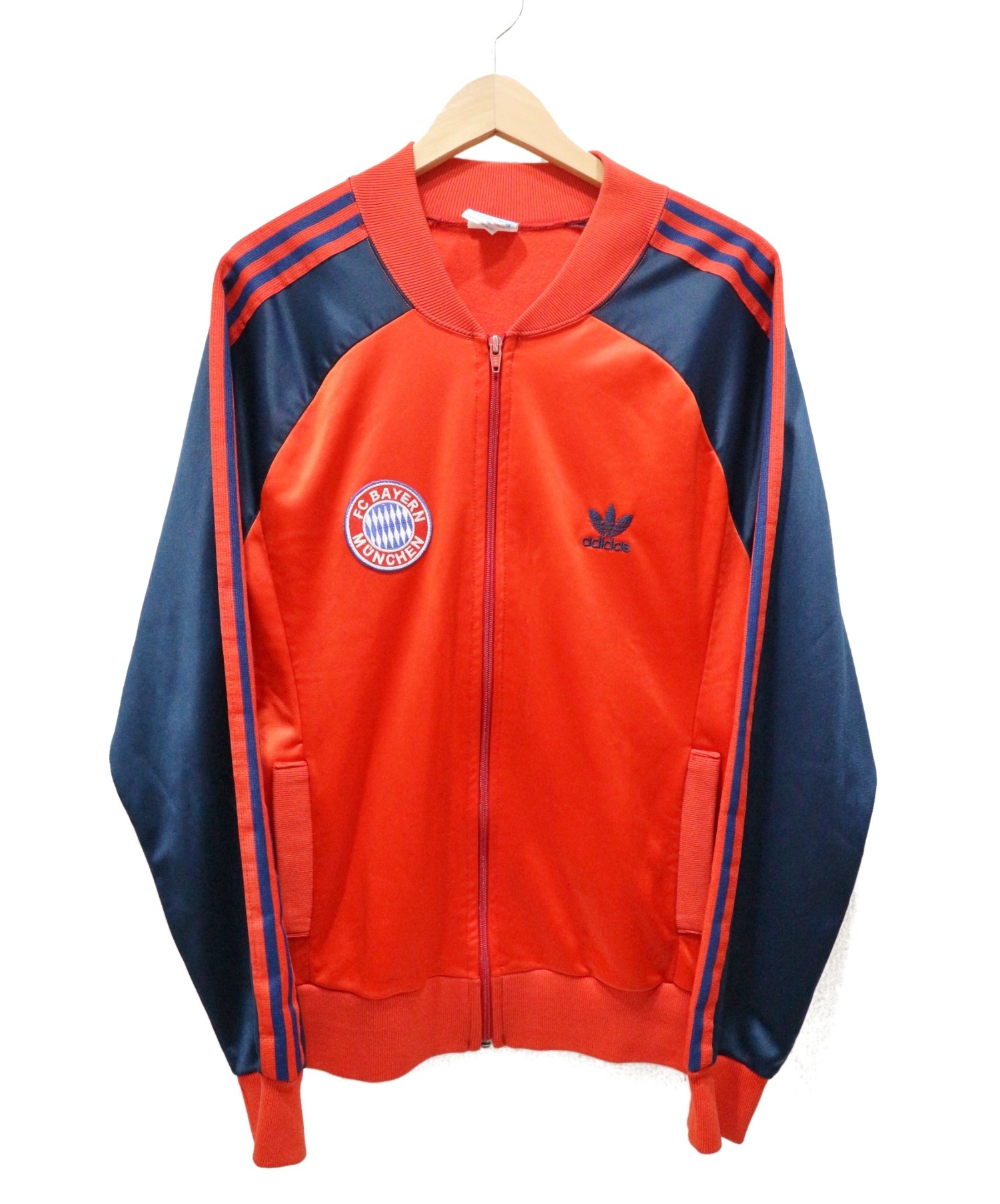 中古 古着通販 Adidas アディダス ヴィンテージatpトラックジャケット ネイビー レッド サイズ Size M Usa製 Fcバイエルン ミュンヘン ブランド 古着通販 トレファク公式 Trefac Fashion