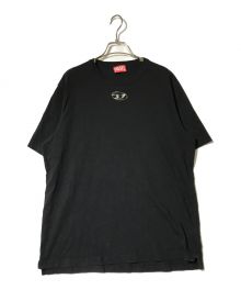 DIESEL（ディーゼル）の古着「ロゴプレートtシャツ」｜ブラック