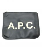 A.P.C.アーペーセー）の古着「クラッチバッグ」｜ブラック