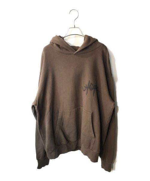 Travis Scott（トラヴィス スコット）TRAVIS SCOTT (トラヴィス スコット) プルオーバーパーカー ブラウン サイズ:Ｌの古着・服飾アイテム