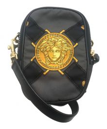 VERSACE（ヴェルサーチ）の古着「ロゴグラフィックショルダーポーチ」