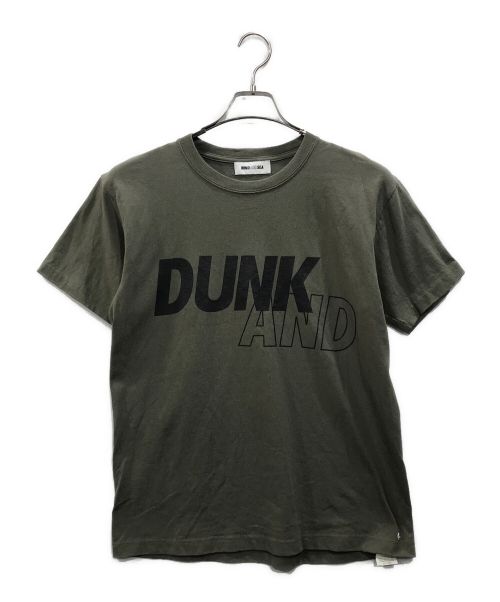 WIND AND SEA（ウィンド アンド シー）WIND AND SEA (ウィンダンシー) SNKRDUNK S/S TEE オリーブ サイズ:Mの古着・服飾アイテム