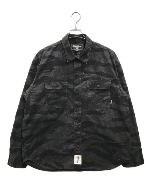 NEIGHBORHOOD（ネイバーフッド）NEIGHBORHOOD (ネイバーフッド) WIND AND SEA (ウィンダンシー) CAMOUFLAGE OFFICER SHIRT LS カモフラシャツ ブラック×グレー サイズ:Lの古着・服飾アイテム