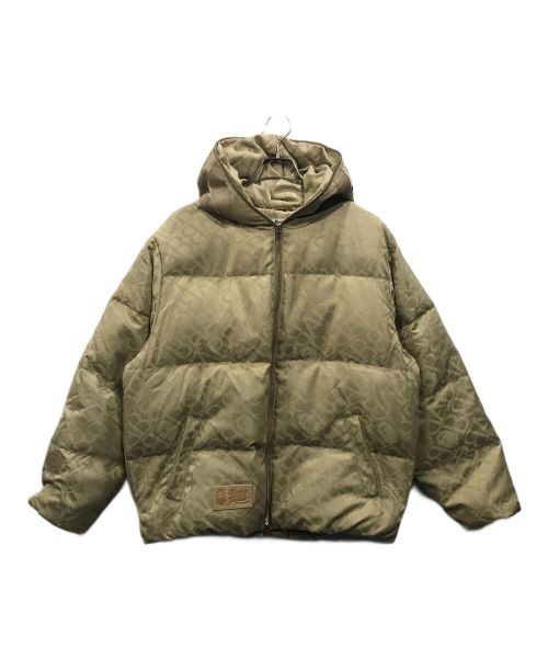 A BATHING APE（アベイシングエイプ）A BATHING APE (アベイシングエイプ) SPORT MONOGRAM SHARK HOODIE PUFFER DOWN JACKET  ベージュ サイズ:Mの古着・服飾アイテム