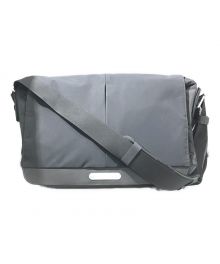 BROOKS（ブルックス）の古着「STRAND MESSENGER BAG 15LT」｜ブラック