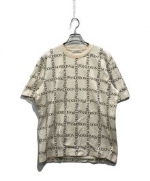 J.W.ANDERSON（ジェイダブリューアンダーソン）の古着「総ロゴTシャツ」｜アイボリー