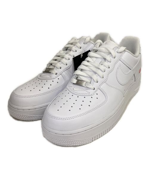 NIKE（ナイキ）NIKE (ナイキ) SUPREME (シュプリーム) ローカットスニーカー ホワイト サイズ:26cm 未使用品の古着・服飾アイテム