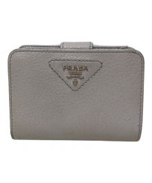 PRADA（プラダ）の古着「2つ折り財布」｜グレー