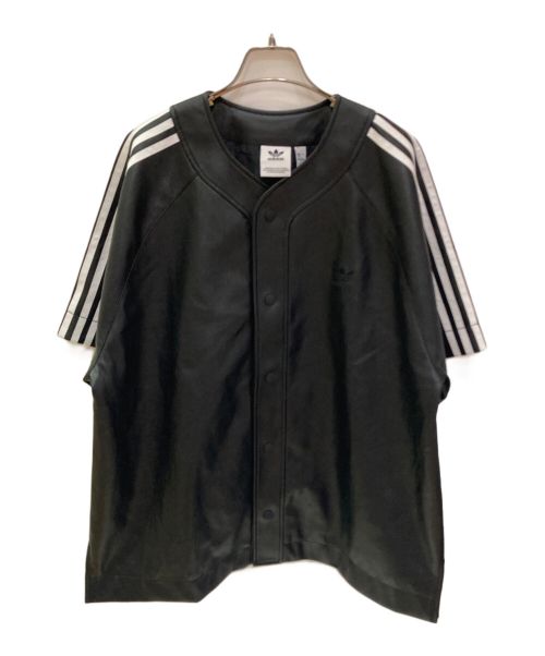 adidas（アディダス）adidas (アディダス) フェイクレザー アディカラー スリーストライプス ベースボールシャツ ブラック サイズ:XL 未使用品の古着・服飾アイテム