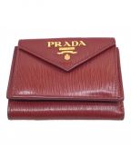 PRADAプラダ）の古着「3つ折り財布」｜レッド