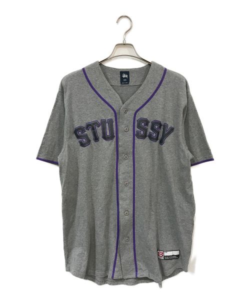 stussy（ステューシー）stussy (ステューシー) ベースボールシャツ グレー×パープル サイズ:XLの古着・服飾アイテム