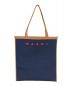 MARNI (マルニ) FLAｔSHOPPING BAG ネイビー：36000円