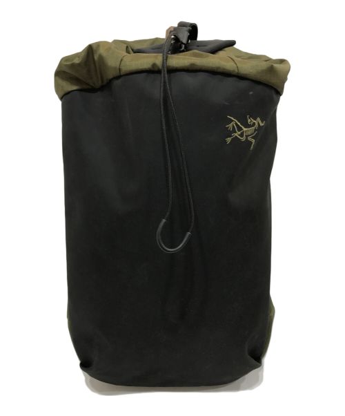 ARC'TERYX（アークテリクス）ARC'TERYX (アークテリクス) Arro 20 Bucket Bag グリーン×ブラックの古着・服飾アイテム