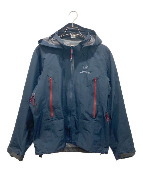 ARC'TERYX（アークテリクス）ARC'TERYX (アークテリクス) BETA AR JACKET ネイビー サイズ:Mの古着・服飾アイテム