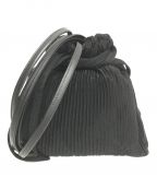 Y'sワイズ）の古着「PLEATS MINI PURSE STYLE SHOULDER」｜ブラック