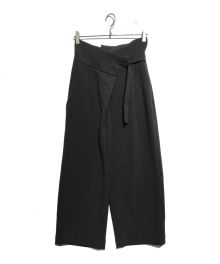 ENFOLD（エンフォルド）の古着「ONE-SHOULDER SARROUEL-TROUSERS」｜グレー