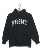 FRAGMENT DESIGNフラグメントデザイン）の古着「UNIVERSITY FRGMT UNV Hoodie」｜ブラック