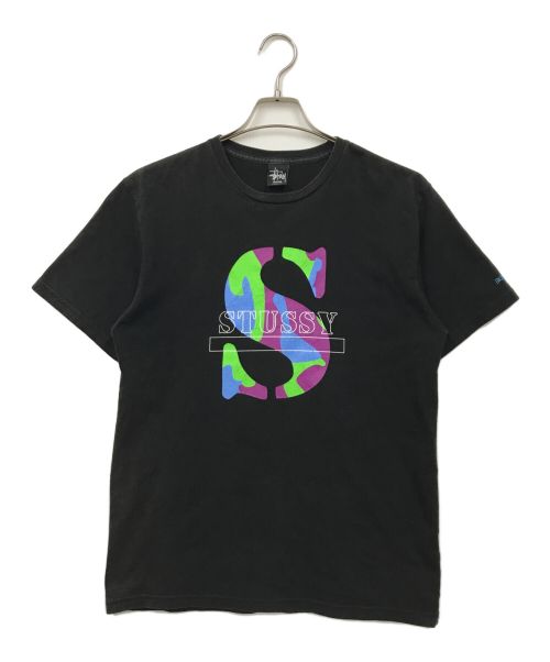 stussy（ステューシー）stussy (ステューシー) 迷彩SロゴTシャツ ブラック サイズ:Mの古着・服飾アイテム