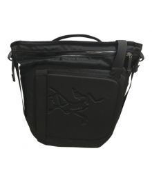 ARC'TERYX（アークテリクス）の古着「ARRO 8 SHOULDER BAG」｜ブラック