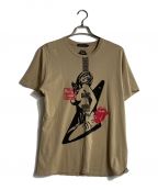 Thee Hysteric XXX×Hysteric Glamourジィ ヒステリックトリプルエックス×ヒステリックグラマー）の古着「THE ROLLING STONESSTONES LOVES GUITAR GIRL プリントTシャツ」｜ベージュ