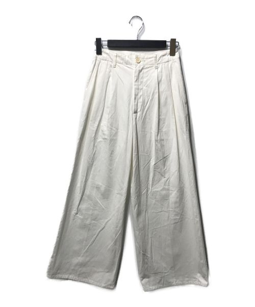 AURALEE（オーラリー）AURALEE (オーラリー) WASHED FINX CHINO WIDE TUCK PANTS ホワイトの古着・服飾アイテム