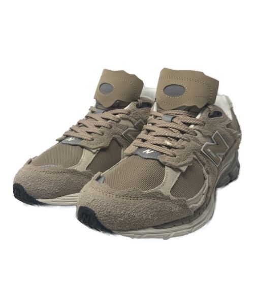 NEW BALANCE（ニューバランス）NEW BALANCE (ニューバランス) 2002R ローカット スニーカー ベージュ サイズ:27.5の古着・服飾アイテム