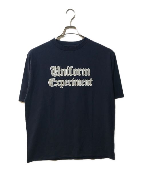 uniform experiment（ユニフォームエクスペリメント）uniform experiment (ユニフォームエクスペリメント) GOTHIC LOGO BAGGY TEE UE-232023 ネイビー サイズ:1の古着・服飾アイテム