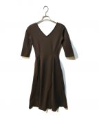 maison celonメゾンセロン）の古着「celon cropped sleeve v silhouette dress CAR2320」｜ブラウン