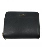 A.P.C.アーペーセー）の古着「Emmanuelle compact wallet」｜ブラック