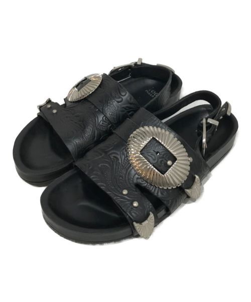 TOGA PULLA（トーガ プルラ）TOGA PULLA (トーガ プルラ) RAY BEAMS (レイ ビームス) Metal emboss sandal SP ブラック サイズ:36の古着・服飾アイテム