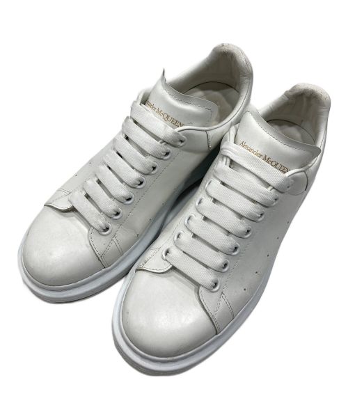 ALEXANDER McQUEEN（アレキサンダーマックイーン）ALEXANDER McQUEEN (アレキサンダーマックイーン) OVERSIZED SNEAKER ホワイト サイズ:41の古着・服飾アイテム