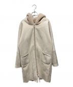 LOUANDREAルーアンドレア）の古着「Mouton Fake Hood Coat/ムートンフェイクフードコート」｜アイボリー