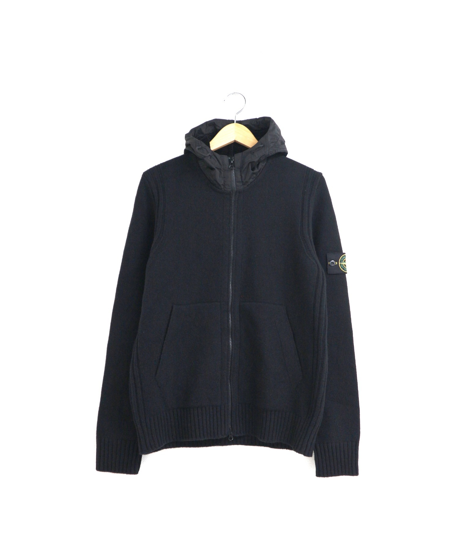 ネット正規店 ＳＴＯＮＥ ＩＳＬＡＮＤ（ストーンアイランド） Ｔ