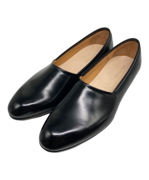 CALMANTHOLOGY（カルマンソロジー）CALMANTHOLOGY (カルマンソロジー) SLIP ON CUT ローファー ブラック サイズ:UK 8の古着・服飾アイテム