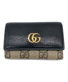 GUCCI（グッチ）の古着「GGマーモント レザー キーケース」｜ブラック×ブラウン